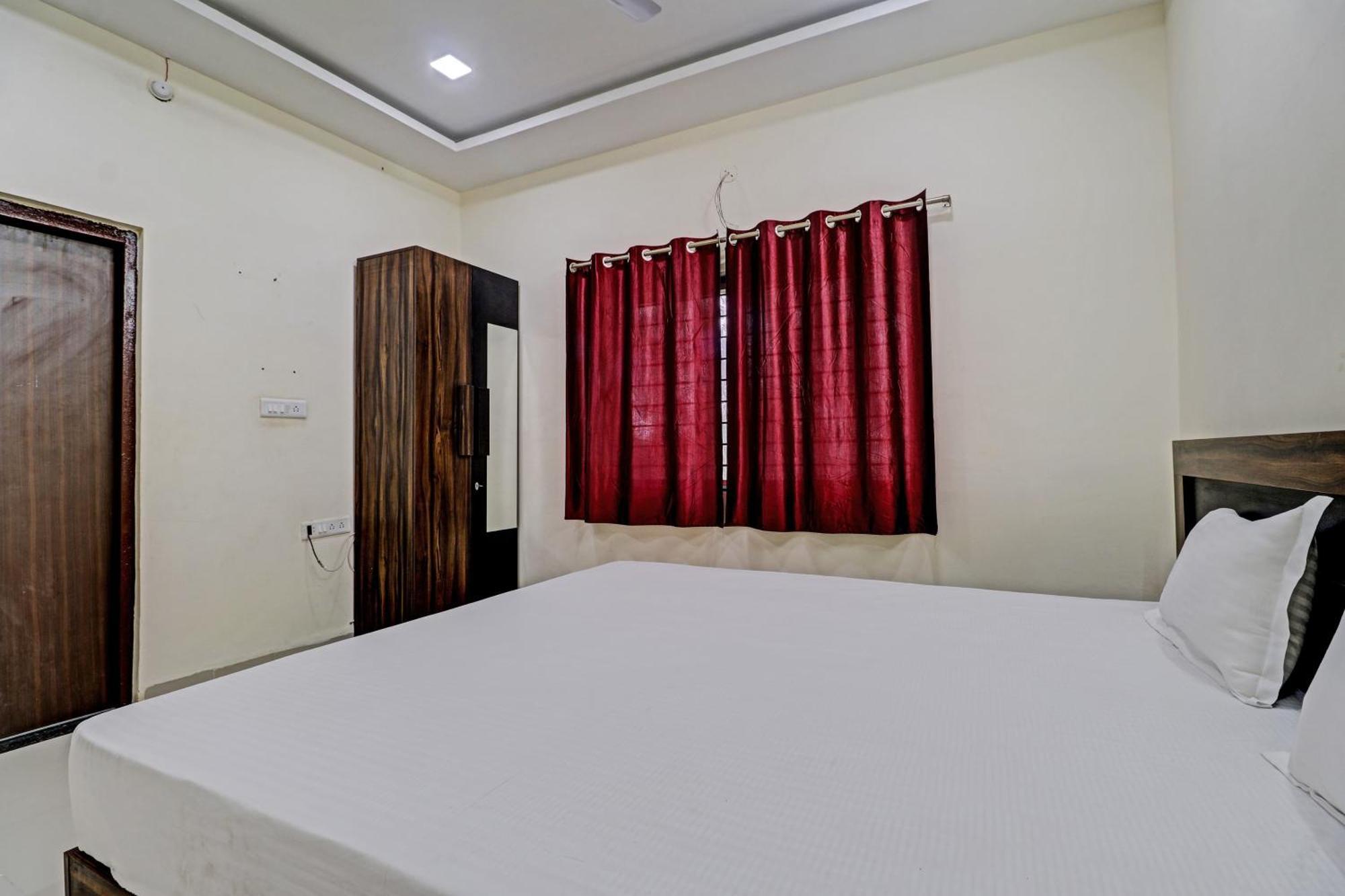 Super Hotel O Midway Treat Dhar Luaran gambar