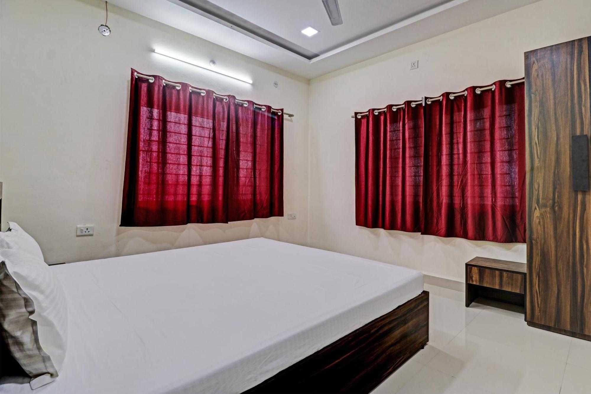 Super Hotel O Midway Treat Dhar Luaran gambar
