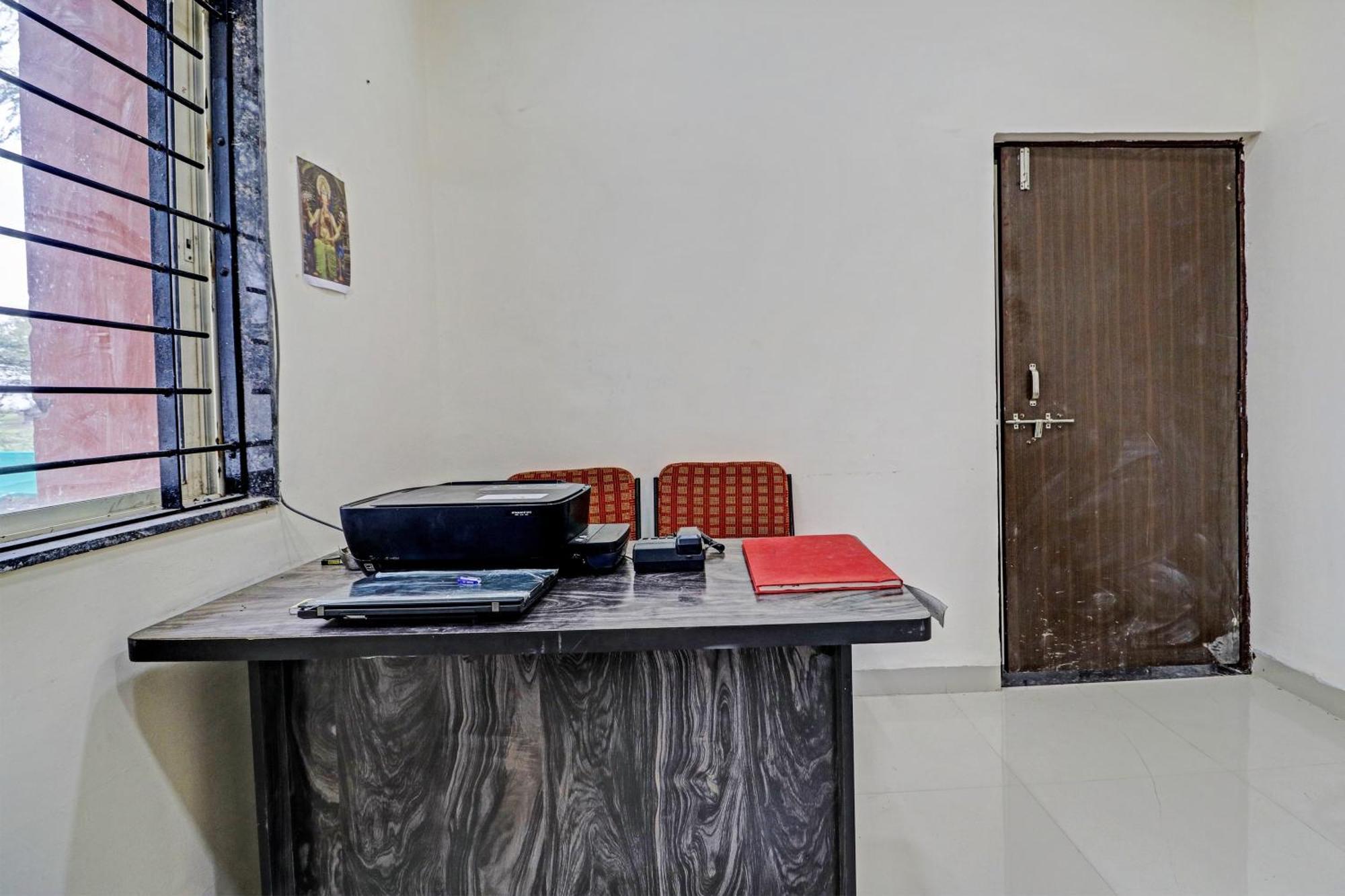 Super Hotel O Midway Treat Dhar Luaran gambar